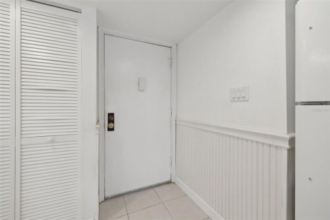 Condominio en venta en Welaka, Florida, 2 dormitorios, 110 m2 № 2214793 - foto 8