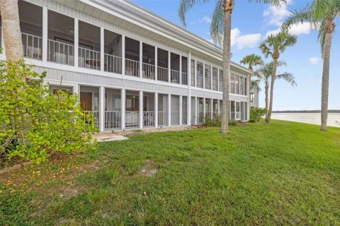 Condominio en venta en Welaka, Florida, 2 dormitorios, 110 m2 № 2214793 - foto 29