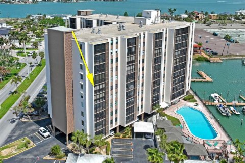 Condo à Treasure Island, Floride, 2 chambres № 2092110