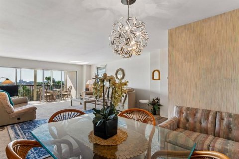 Copropriété à vendre à Treasure Island, Floride: 2 chambres, 98.94 m2 № 2092110 - photo 18