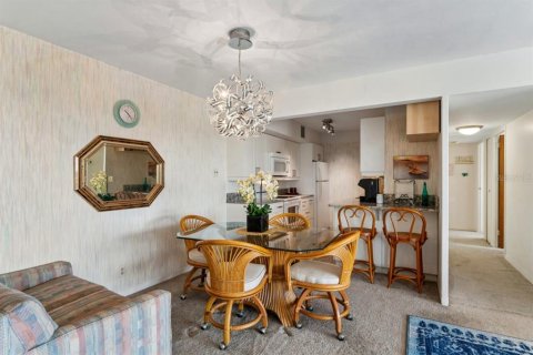 Copropriété à vendre à Treasure Island, Floride: 2 chambres, 98.94 m2 № 2092110 - photo 17
