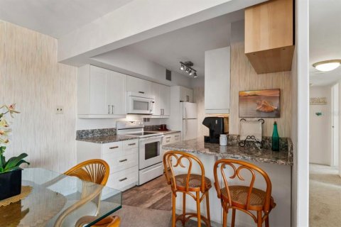Copropriété à vendre à Treasure Island, Floride: 2 chambres, 98.94 m2 № 2092110 - photo 16