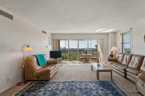 Copropriété à vendre à Treasure Island, Floride: 2 chambres, 98.94 m2 № 2092110 - photo 9
