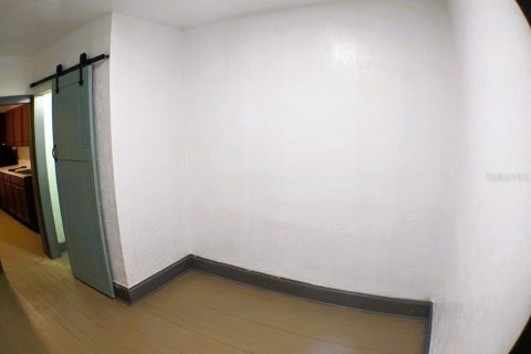 Снять в аренду квартиру в Нокомис, Флорида 2 комнаты, 1070.05м2, № 1561263 - фото 3