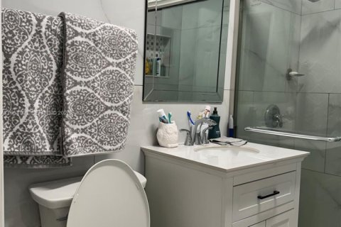 Villa ou maison à vendre à Hialeah, Floride: 3 chambres, 78.97 m2 № 2026159 - photo 18