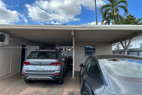 Villa ou maison à vendre à Hialeah, Floride: 3 chambres, 78.97 m2 № 2026159 - photo 8