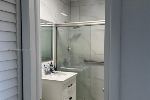 Villa ou maison à vendre à Hialeah, Floride: 3 chambres, 78.97 m2 № 2026159 - photo 19