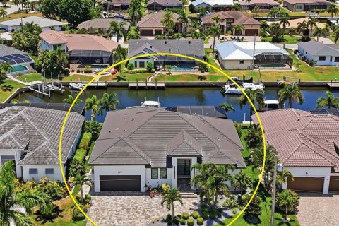 Villa ou maison à Punta Gorda, Floride 4 chambres, 259.2 m2 № 2298489