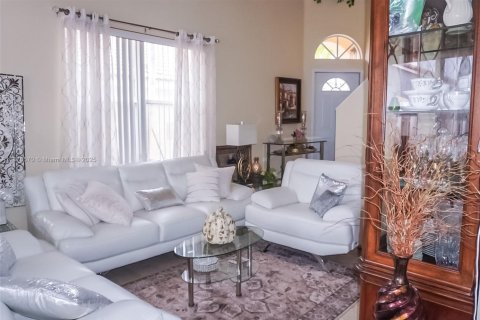 Villa ou maison à vendre à Lake Worth, Floride: 4 chambres, 183.48 m2 № 1977304 - photo 6