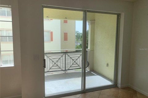 Condo in Kissimmee, Florida, 3 bedrooms  № 2195238 - photo 9