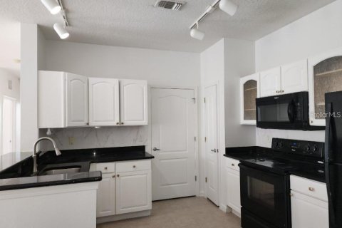 Condo in Kissimmee, Florida, 3 bedrooms  № 2195238 - photo 10