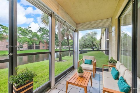 Condominio en venta en Weston, Florida, 2 dormitorios, 114.36 m2 № 1875128 - foto 29