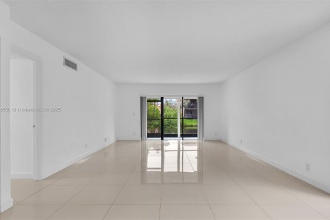Condominio en venta en Weston, Florida, 2 dormitorios, 114.36 m2 № 1875128 - foto 12
