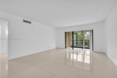 Condominio en venta en Weston, Florida, 2 dormitorios, 114.36 m2 № 1875128 - foto 10