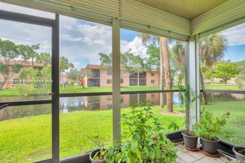 Condominio en venta en Weston, Florida, 2 dormitorios, 114.36 m2 № 1875128 - foto 4