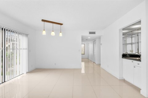 Condominio en venta en Weston, Florida, 2 dormitorios, 114.36 m2 № 1875128 - foto 14