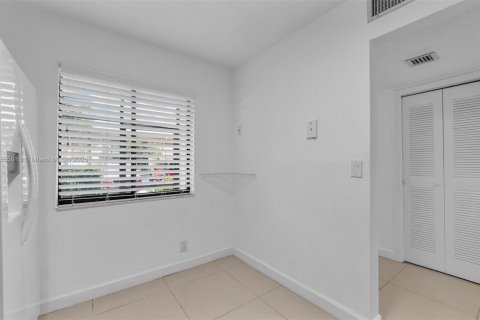 Condominio en venta en Weston, Florida, 2 dormitorios, 114.36 m2 № 1875128 - foto 8