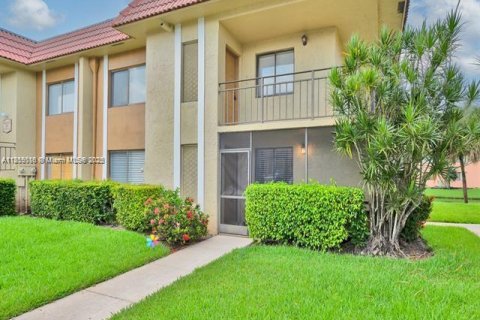 Condominio en venta en Weston, Florida, 2 dormitorios, 114.36 m2 № 1875128 - foto 1