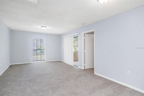 Condominio en alquiler en Tampa, Florida, 2 dormitorios, 86.68 m2 № 1895094 - foto 3