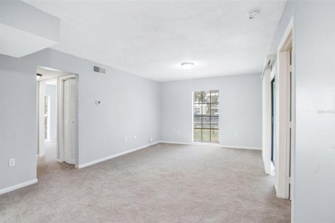 Condominio en alquiler en Tampa, Florida, 2 dormitorios, 86.68 m2 № 1895094 - foto 4