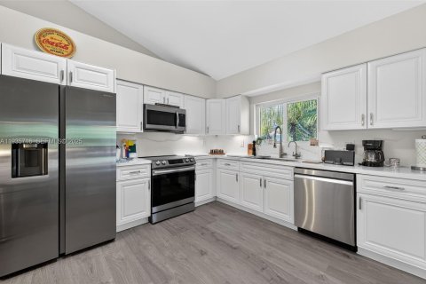 Condominio en venta en Plantation, Florida, 3 dormitorios, 148.46 m2 № 1993926 - foto 17