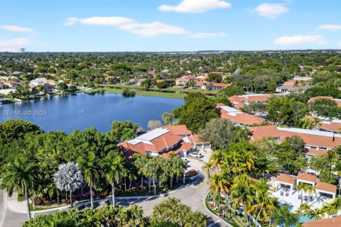 Condominio en venta en Plantation, Florida, 3 dormitorios, 148.46 m2 № 1993926 - foto 1