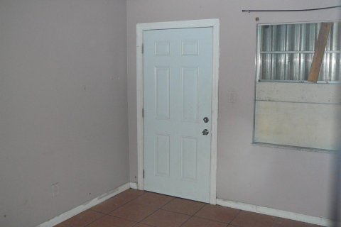 Commercial property in St. Lucie, Florida 273.13 sq.m. № 2077886 - photo 21