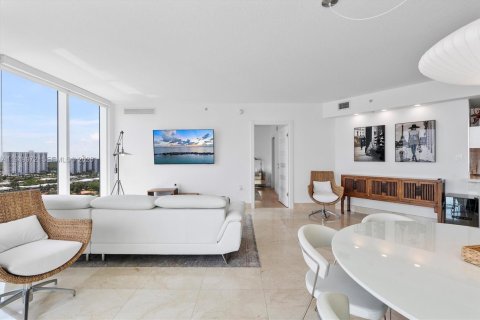 Снять в аренду кондоминиум в Санни-Айлс-Бич, Флорида 3 спальни, 138.33м2, № 2005617 - фото 13