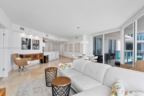 Снять в аренду кондоминиум в Санни-Айлс-Бич, Флорида 3 спальни, 138.33м2, № 2005617 - фото 17