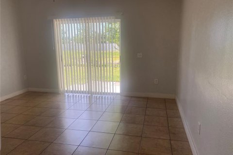 Villa ou maison à louer à Orlando, Floride: 3 chambres, 121.05 m2 № 2113832 - photo 6