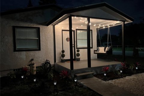 House in Clearwater, Florida 2 bedrooms, 80.27 sq.m. № 2227383 - photo 9