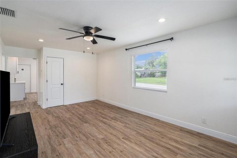 House in Clearwater, Florida 2 bedrooms, 80.27 sq.m. № 2227383 - photo 27