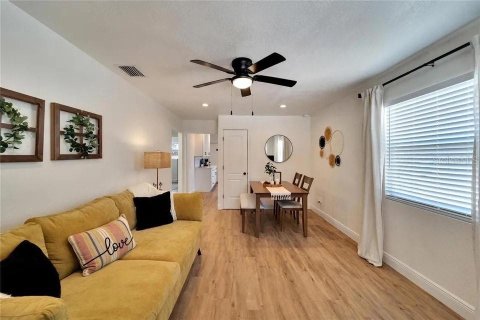 House in Clearwater, Florida 2 bedrooms, 80.27 sq.m. № 2227383 - photo 29