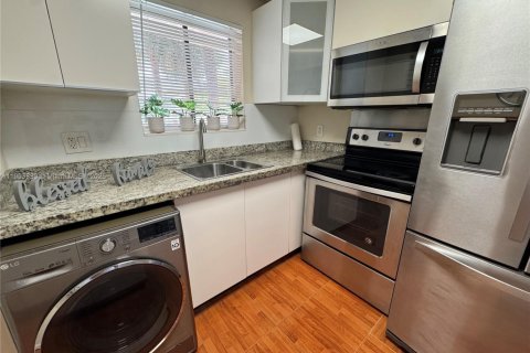 Copropriété à vendre à Davie, Floride: 2 chambres, 89.46 m2 № 1955302 - photo 10