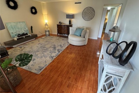 Copropriété à vendre à Davie, Floride: 2 chambres, 89.46 m2 № 1955302 - photo 4