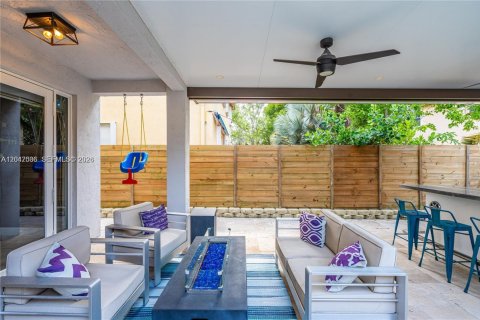 Villa ou maison à vendre à Miami, Floride: 5 chambres, 220.92 m2 № 2180589 - photo 29