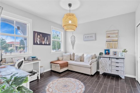 Villa ou maison à vendre à Miami, Floride: 5 chambres, 220.92 m2 № 2180589 - photo 26