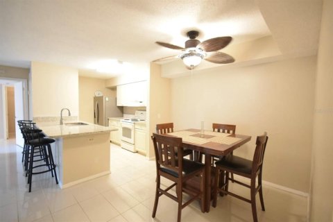 Copropriété à vendre à Tampa, Floride: 3 chambres, 118.36 m2 № 1916712 - photo 5