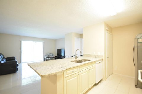 Copropriété à vendre à Tampa, Floride: 3 chambres, 118.36 m2 № 1916712 - photo 10