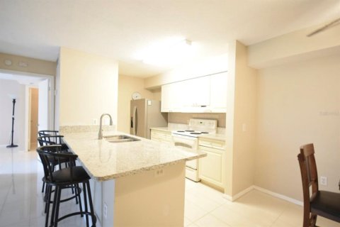 Copropriété à vendre à Tampa, Floride: 3 chambres, 118.36 m2 № 1916712 - photo 7