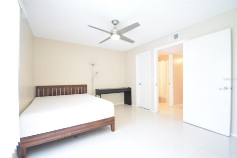 Copropriété à vendre à Tampa, Floride: 3 chambres, 118.36 m2 № 1916712 - photo 27