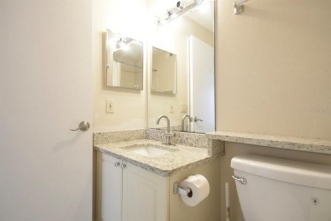 Copropriété à vendre à Tampa, Floride: 3 chambres, 118.36 m2 № 1916712 - photo 30