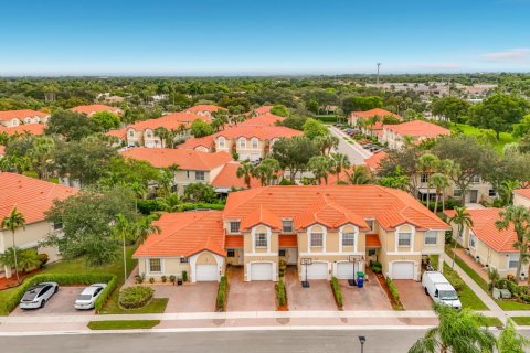 Touwnhouse à vendre à Coral Springs, Floride: 3 chambres, 142.7 m2 № 2435444 - photo 2