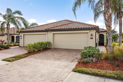 House in Venice, Florida 2 bedrooms, 145.67 sq.m. № 1530106 - photo 3