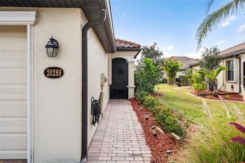 House in Venice, Florida 2 bedrooms, 145.67 sq.m. № 1530106 - photo 4