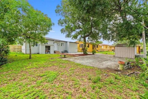 Купить виллу или дом в Майами, Флорида 3 спальни, 113.15м2, № 1898376 - фото 24