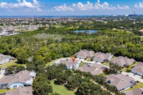 House in Apollo Beach, Florida 3 bedrooms, 162.58 sq.m. № 1853565 - photo 3