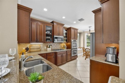 House in Apollo Beach, Florida 3 bedrooms, 162.58 sq.m. № 1853565 - photo 2