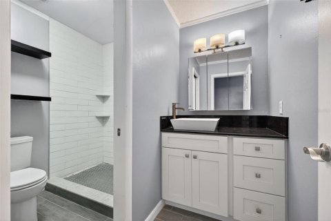 Townhouse in Saint Petersburg, Florida 4 bedrooms, 149.57 sq.m. № 2106283 - photo 19