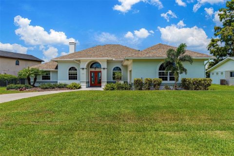 House in Tavares, Florida 4 bedrooms, 253.25 sq.m. № 1881413 - photo 5